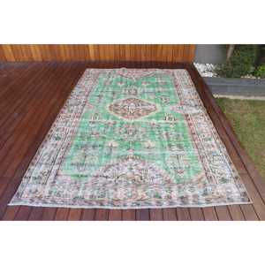 Tapis turc vintage 5,7x8,5 pi (174x259 cm), tapis en laine vert patchwork - Product Image 1
