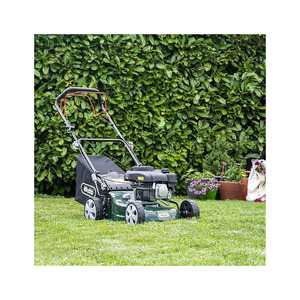 Tondeuse à gazon à gaz TurboTrim 20 pouces avec moteur 144cc, décharge latérale et arrière, poignées rabattables pour le stockage - Product Image 1