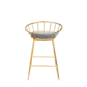 Mobilier <span class=keywords><strong>de</strong></span> salle à manger <span class=keywords><strong>Tabouret</strong></span> <span class=keywords><strong>de</strong></span> <span class=keywords><strong>bar</strong></span> plaqué or Siège rond en velours <span class=keywords><strong>Tabouret</strong></span> <span class=keywords><strong>de</strong></span> <span class=keywords><strong>bar</strong></span> commercial <span class=keywords><strong>de</strong></span> luxe en fil d'or à dossier bas - Product Image 2
