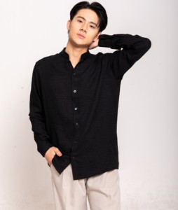 Venta al por mayor de camisas de poliéster personalizadas hechas en Vietnam, precios competitivos, opciones OEM y ODM, servicios de procesamiento de ropa de compresión - Product Image 1