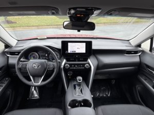 Toyota Venza LE d'occasion propre 2023 - Product Image 5