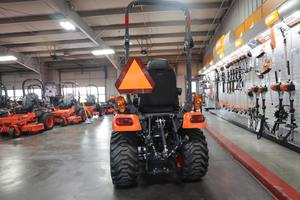 Tracteur 4WD Kubota BX2380 d'occasion d'origine pour le jardin et la ferme Machinerie et équipement agricoles à vendre - Product Image 6