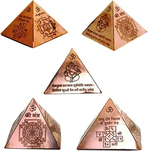 Piramide di rame Vastu con Mantra sillable Shri Kuber Mantra con figura Ganesha Shri Vaastu Dosh nivaran