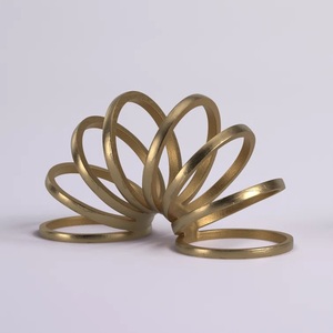 Sculpture en aluminium de haute qualité conception à la main finition or Sculpture en métal de conception antique à vendre dans le prix de gros - Product Image 5