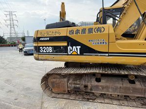 Pelle sur chenilles Caterpillar 320BL hydraulique 20t Excavatrice CAT 320BL d'occasion en bon état à vendre à bas prix - Product Image 4