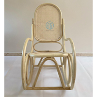 Chaise berçante en rotin pour enfants et bébés par Artex Thien Thanh fabriquée au Vietnam