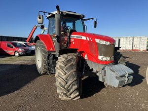 พร้อมจัดส่งทั่วโลก รถแทรกเตอร์ Massey Ferguson 390 4WD 4x4 MF395 Massey Ferguson 7720 สภาพใหม่และใช้งานได้ดี  ขายรถแทรกเตอร์สำหรับทำฟาร์ม - Product Image 5