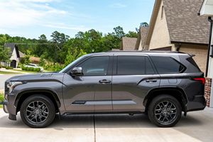 Sequoia Platinum 4x4 2023 Impecable - Product Image 5