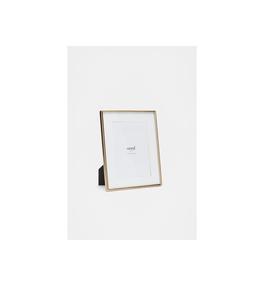 Designer metal <b>photo</b> <b>frame</b> for vintage themed homes offering reliable structure <b>with</b> charming aesthetic style touch - Product Image 3