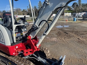 Miniexcavadora TB225 2022 con Motor Yanmar de 120 kW de Potencia y Alta Capacidad de Excavación - Product Image 3