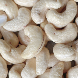 Prix de noix de cajou d'usine de confiance au Vietnam Noix de cajou Premium Santigo Usine au Vietnam Emballage personnalisé - Product Image 1