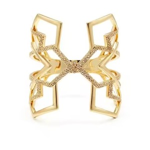 Porte-serviette en métal de dernière conception pour la décoration de fête d'hôtel à la maison pour les mariages de Noël et les occasions spéciales - Product Image 2