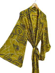 Albornoz largo peso ligero Vintage Sari Robe suave playa fiesta vestido indio hecho a mano seda Kimono - Product Image 3