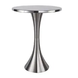 Mesa de centro de metal nueva hecha en aluminio de la India Diseño elegante Mesa auxiliar clásica hecha a mano Mesa de consola central de calidad superior - Product Image 1