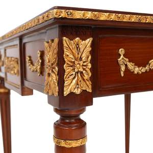 Bureau de direction en bois antique de luxe avec incrustations en laiton doré orné et pieds cannelés élégants pour la décoration de bureau à domicile - Product Image 2