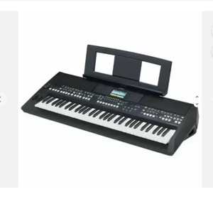 Piano numérique portable de style classique SALES QUALITY PSR-SX600 à 61 touches avec marteaux en plastique - Product Image 3