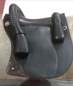 Venta al por mayor de cuero genuino de salto de doma y sillín de entrenamiento para el ecuestre occidental mejor precio con forro de tela - Product Image 2