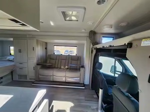 Autocaravana de Lujo Espaciosa de Primera Calidad, Casa Rodante, Caravana para Acampar en Venta, Diseñada para la Comodidad - Product Image 5