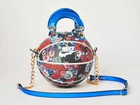 OMMiZ 2025-26, bolso de baloncesto redondo de lujo para mujer, hombro cruzado, bolso de mano de moda Spalding WBA, bolso de baloncesto