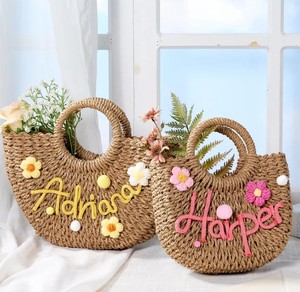 Sac en paille personnalisé pour demoiselle d'honneur : Cadeau de fête de mariage personnalisé - Product Image 1
