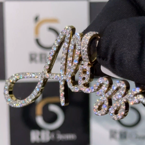 Pendentifs personnalisés unisexes plaqués or 14 carats, sertis de moissanite VVS taille brillant style hip-hop, certifiés IGI - Product Image 4