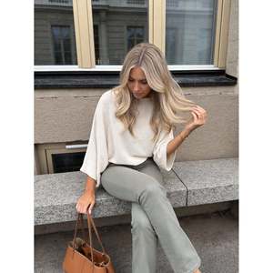 Cardigan décontracté pour femme, fait main, à manches chauve-souris, avec boutons et imprimé - Product Image 6
