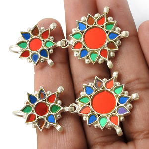 Pendientes de esmalte de vidrio para su forma de flor Plata de Ley 925 Joyería hecha a mano Bohemia Precio al por mayor Proveedores a granel India - Product Image 2