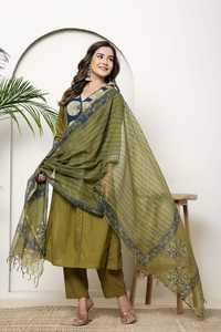 Pantalon de fête extensible en pur coton brodé à séchage rapide évacuant l'humidité Kurti Pocket Dupatta Casual 3 pièces pour adultes - Product Image 4