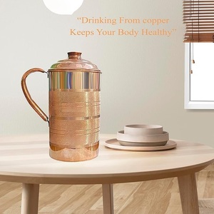 Jarra de cobre duradera con diseño elegante, perfecta para la Hidratación Diaria, bienestar Ayurvédico y decoración rústica para el comedor del hogar - Product Image 4