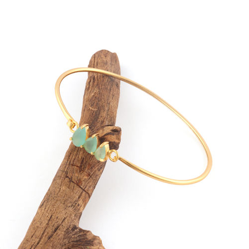 สีเขียวน้ำทะเล