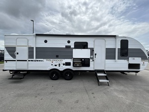 2026 Used F-o-r-e-s-t R-i-v-e-r Wildwood X-Lite 263BHXL - Product Image 4