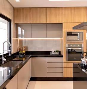 Gabinetes de Cocina Modernos de Diseño Personalizado, Fabricados en Vietnam, de Madera Contrachapada, Melamina, Laca de Alto Brillo, PVC, Combinación de Granito y Madera - Product Image 2