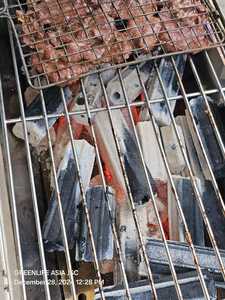 Briquettes hexagonales de charbon de bois de sciure de bois à combustion longue Faible fumée et cendres-Direct du fabricant du Vietnam - Product Image 6