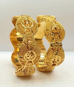 Wholesale 24K Gold Plated <b>Stainless</b> <b>Steel</b> Bracelets Stylish High Quality Fashion <b>Bangles</b> 24K Gold Plated Jewelry - Product Image 1