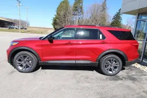 Ford Explorer 2024 en parfait état - Product Image 3