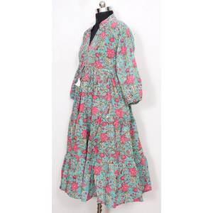 Robe maxi décontractée indienne moderne et écologique 100% coton, imprimé floral numérique quotidien, col en V, manches courtes, taille naturelle - Product Image 4