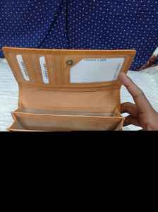 กระเป๋าหนังแท้พิมพ์ลายรักษ์โลก กระเป๋าถือและกระเป๋าโท้ท ขนาดมาตรฐาน - Product Image 2