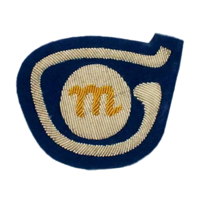 Badges personnalisés de luxe brodés à la main en fil d'or et d'argent pour uniformes et blazers, fabricant OEM à bas prix - Product Image 6