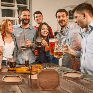 Juego de posavasos tradicionales de madera hechos con madera sostenible para accesorios del hogar ecológicos - Product Image 4