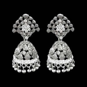Jeweljunk Boucles d'oreilles manchette fines Perles oxydées Drop DanglerJhumki Modèle 1311270 - Product Image 1