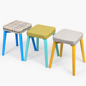 Tabourets de salle à manger en <span class=keywords><strong>bois</strong></span> de hêtre Tabouret de coiffeuse en <span class=keywords><strong>bois</strong></span> avec coussin en tissu amovible Tabouret en <span class=keywords><strong>bois</strong></span> rembourré à 4 pieds pour l'école à la maison - Product Image 1
