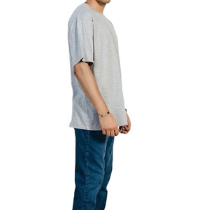 เสื้อยืดผู้ชายผ้าฝ้าย 100% แบบสั่งทำพิเศษ ทรงหลวม พิมพ์โลโก้ตามแบบ บริการ OEM คุณภาพสูง เสื้อยืดลำลองผู้ชาย - Product Image 2