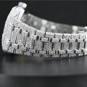 Vente directe d'usine VVS Clarity Moissanite Diamond Smart Watch pour hommes femmes Iced Analogique en acier inoxydable 20mm Dernier modèle Inde - Product Image 3