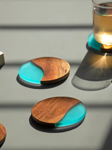 Nouvelle arrivée sous-verres ensemble classique en bois sous-verre porte-boisson Vintage boîte carrée sculpté bois d'acacia liège naturel pour tables - Product Image 3