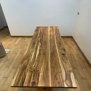سطح طاولة من خشب الساج المصمت