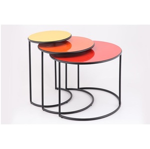 โต๊ะปลายอลูมิเนียมทันสมัยพร้อมสีเงินเงางามโต๊ะกาแฟห้องนั่งเล่นสีเหลืองพรีเมี่ยม - Product Image 3