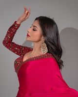 Saree de secuencia de color rojo, Saree de bollwood de estilo moderno con el mejor precio, Sari Shari, precio de la India