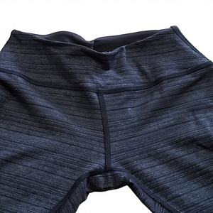 Leggings personnalisés OEM pour femmes avec doublure intérieure - Product Image 1