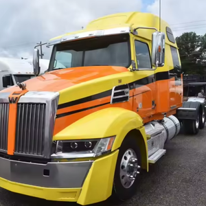 Camión Semirremolque Western Star 5700XE Sleeper 2019 2020 en Excelente Estado - Dormitorio con Techo Elevado de 82 Pulgadas, Motor Detroit de 505 HP, Transmisión Automática Dt12 de 12 Velocidades - Product Image 1
