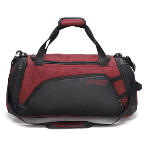 Sac de voyage en toile 30-40L noir avec fermeture éclair et doubles poignées - Product Image 5